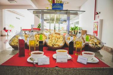 Lacqua diRoma Hotel com Parque Aquático 24 horas