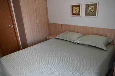 Everest Flat Service