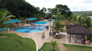 C405 - AP-ALDEIA DO LAGO COM COZINHA e CHURRASQUEIRA em CALDAS NOVAS