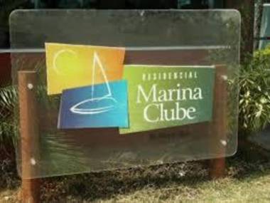 Apartamento com Clube e Vista para o Lago