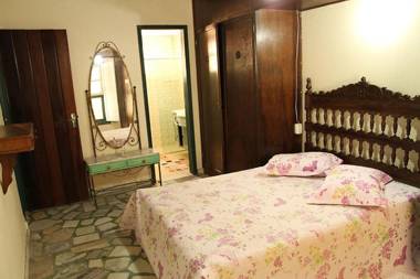 Casa com Piscina Exuberante