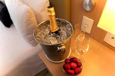 Cullinan Hplus Premium