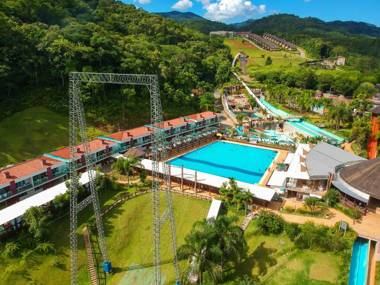 Parque Aquático Cascanéia