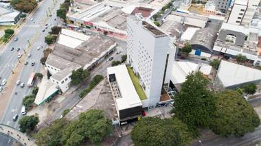 San Diego Express Barro Preto