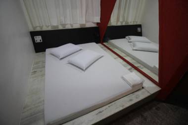 Motel Strattus (Adults Only)