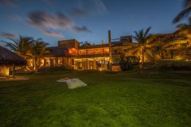 Kenoa Exclusive Beach Spa & Resort