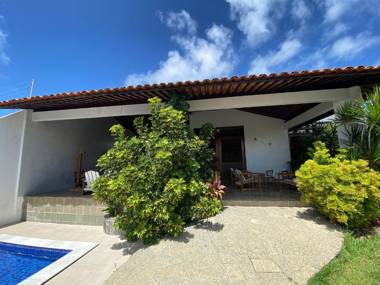 Casa de Praia Barra de São Miguel 150mts Praia - ER Hospedagens