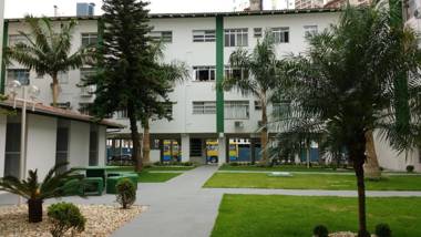 Apartamento inteiro 30 metros do mar