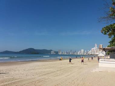 Fantástico apartamento Frente ao mar em Balneário Camboriú