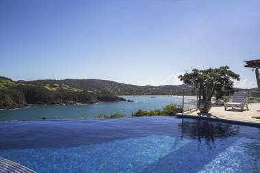 Cliffside Luxury Inn