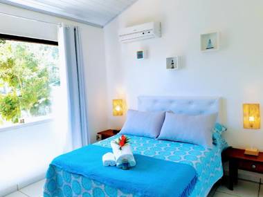 Espetacular Casa 3 SUÍTES cozinha varanda vista a passos da praia