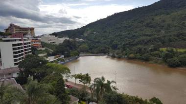 Hotel Cavalinho Branco - Ap. 211 241 ou 317