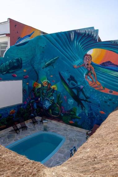 Longboard Paradise Surf Club