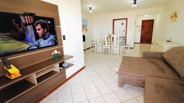 1038 - Apartamento com vista para o mar na Avenida De Bombinhas