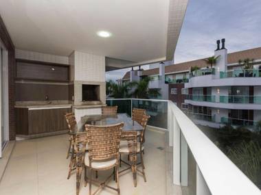 Boulevard Bombinhas 218-D - 50m do mar & Frente Avenida - Condominio de Luxo - Piscina - Jacuzzi - Portaria 24h