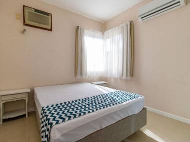 Alzira 102 - Amplo apartamento 4 quartos na melhor localização de Bombinhas - perto da praia - 10 pessoas