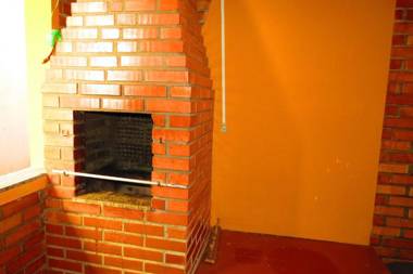 Sobrado 03 dormitórios para 10 pessoas no Centro de Bombinhas -SC