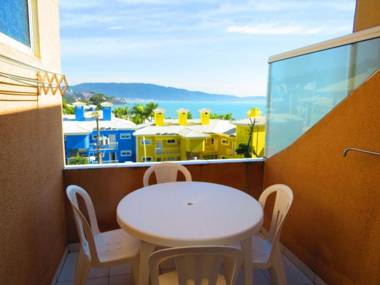 Residencial Camila na quadra do mar em Bombinhas