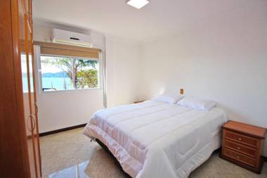 Camila - Apartmanto quadra mar em Bombinhas - Excelente localização