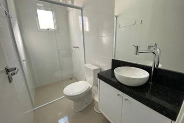 067D - Aluguel de temporada em Bombinhas - Apto novo!