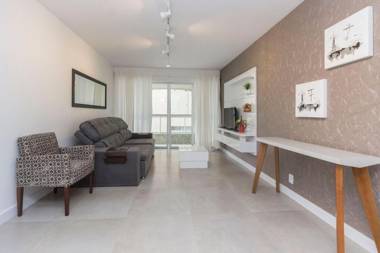 Solar de Bombinhas 202 - Apto na Quadra do Mar - Roupa de Cama & Toalhas de banho - Excelente custo-benefício