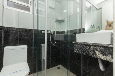 Solar de Bombinhas 204 - A 30 metros da praia de Bombinhas para 5 pessoas Excelente custo-benefício