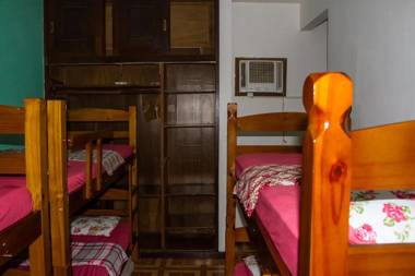 Rio Surf House Hostel e Pousada