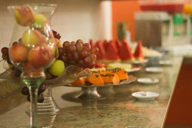 Honorato Plaza Hotel