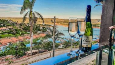Hotel Escarpas do Lago