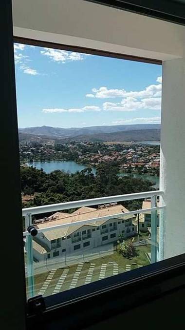 Casa no Mirante de Escarpas