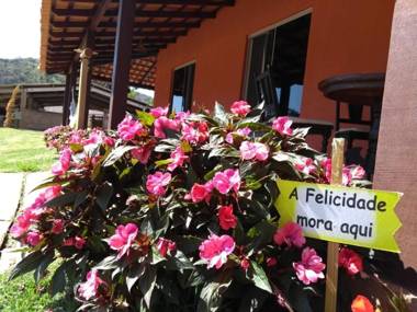 Paraíso Capitólio Suítes Pousada