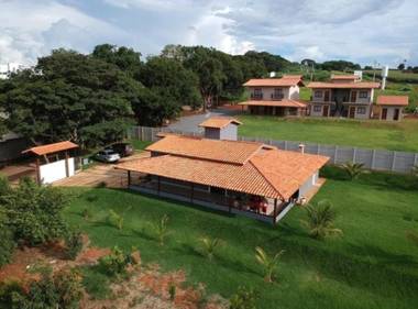 Casa próxima a Escarpas do Lago