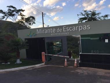 MIRANTE DE ESCARPAS 1704