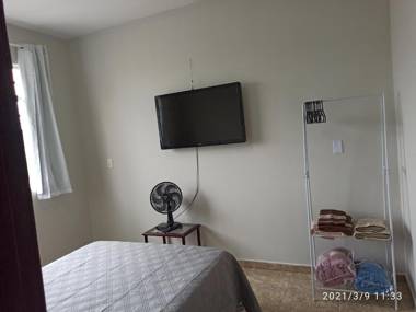 Casa no B.Pastor na região dos shoppings e bares