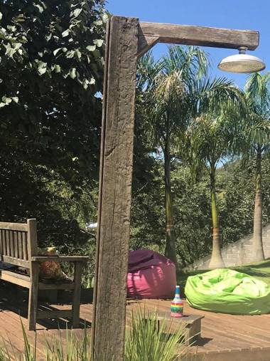 Chácara com piscina jogos e wi-fi em Campo Limpo