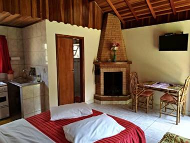 Ana Júlia Chalés - Monte Verde MG