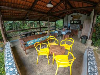 Saíra Recanto de Serra