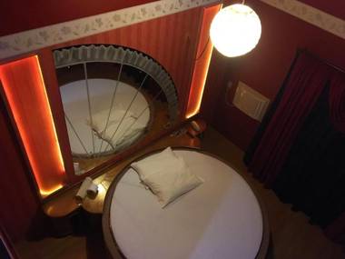 Amore Mio (Adult Only)