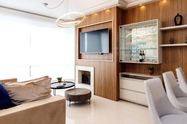 LOCAR-IN GRAMADO English Place a 50m da Rua Coberta