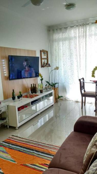 Relaxe nas melhores praias do Guarujá.