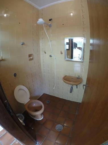 EDÍCULA 3 CÔMODOS-Enseada