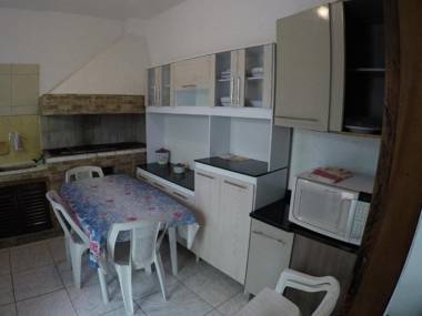 EDÍCULA 3 CÔMODOS-Enseada