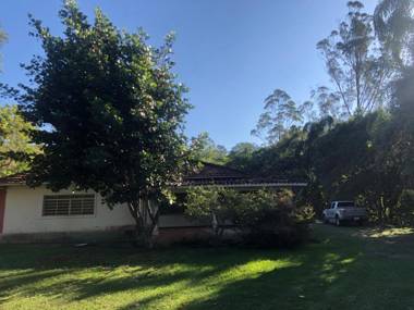 Sitio Tranquilo tem Lago Pesca