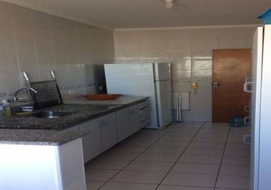 Apartamento Vila Tupi Frente Ao Mar