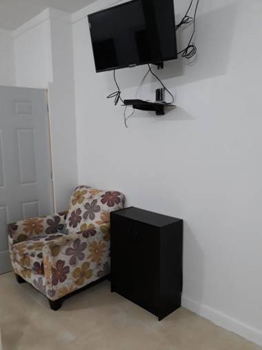 BELL At The Airport Suites - Adults Only