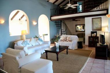 Water's Edge Villa - Oceanfront with Private Pool