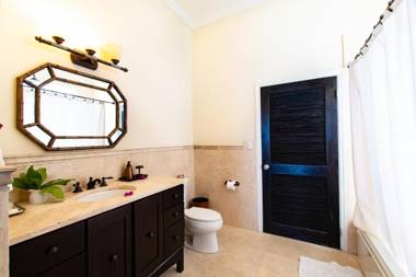 La Mouette - Luxury Ocean front Villa on the Beach