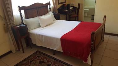 River-Ridge Guest House