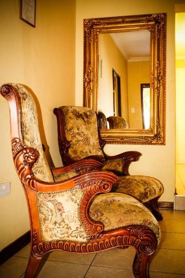 River-Ridge Guest House