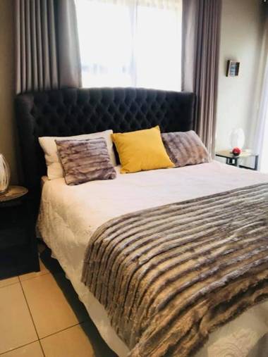 GardenView Holiday Home